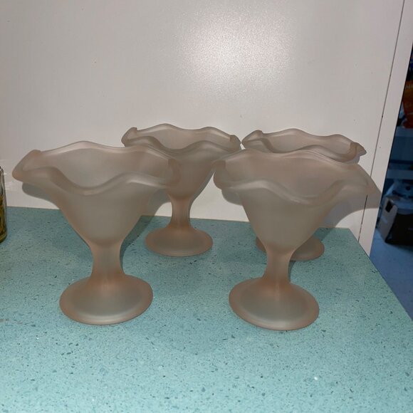 Fidenza Primavera Vintage Cups Pink Satin Frosted Dessert Set of 4 Italy - Picture 1 of 6